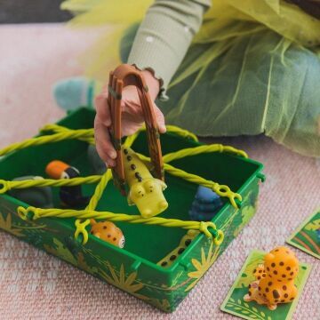 Jungle Rescue the Wrangly Tangly Fine Motor Game