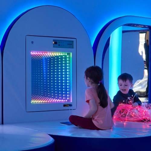 Interactive Infinity Tunnel