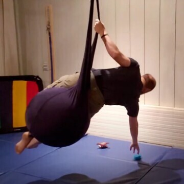 Moon Ball Swing