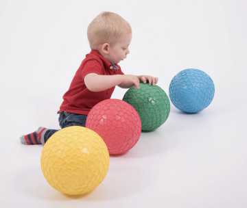 Easy grip balls - Set of 4